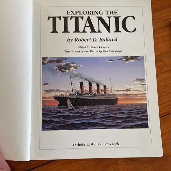 Vintage 1988 Scholastic A Time Guess Book Exploring the Titanic paperback book - Picture 14 of 16